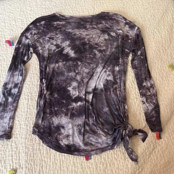 Lululemon To The Point Long Sleeve Tie Dye Size 4 - Picture 4 of 7